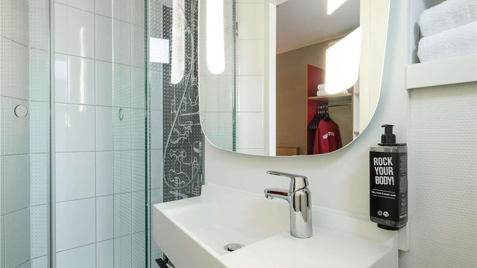 Hotel Ibis Ghent Centrum Opera Room