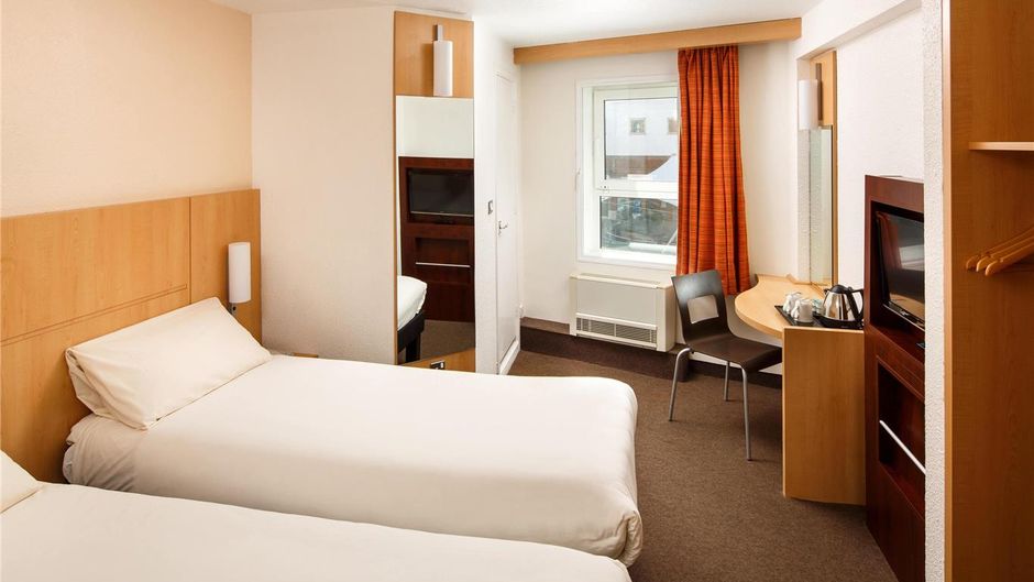 Ibis Hotel Birmingham City Centre Room