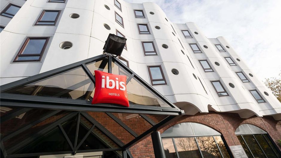 Hotel ibis Portsmouth Centre Exterior