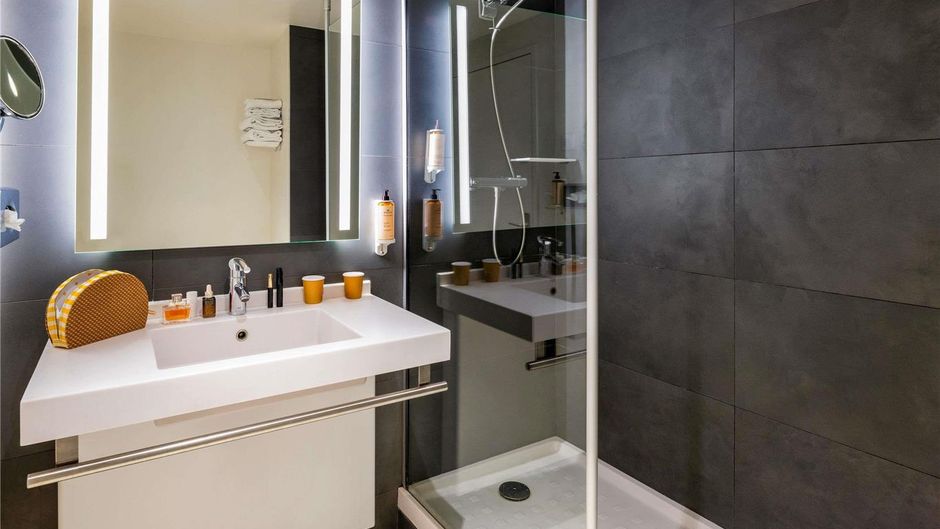 Mercure Lumiere Hotel Room