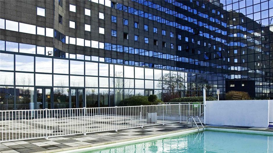 Ibis Paris Marne la Vallee Noisy Pool