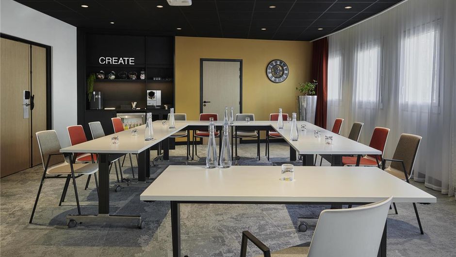 Mercure Paris La Defense Meeting
