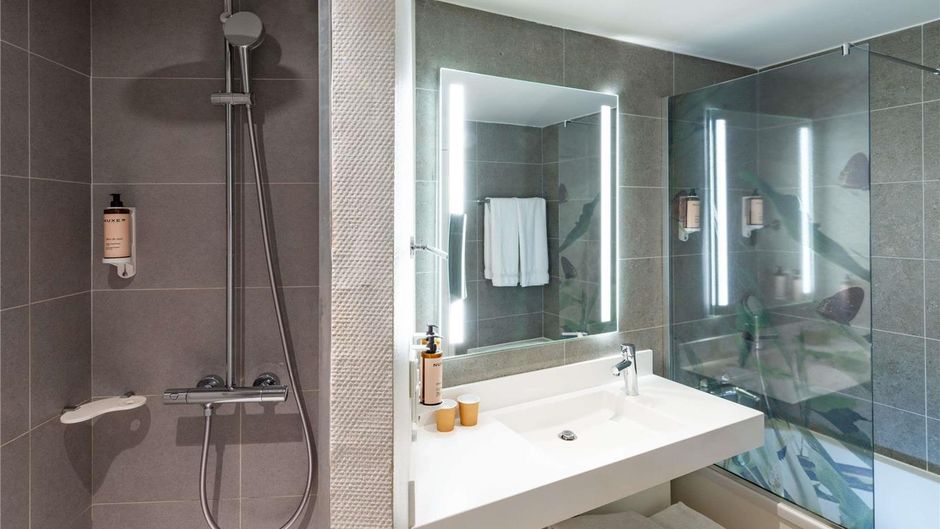 Mercure Paris La Defense Suite