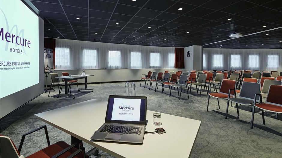 Mercure Paris La Defense Meeting