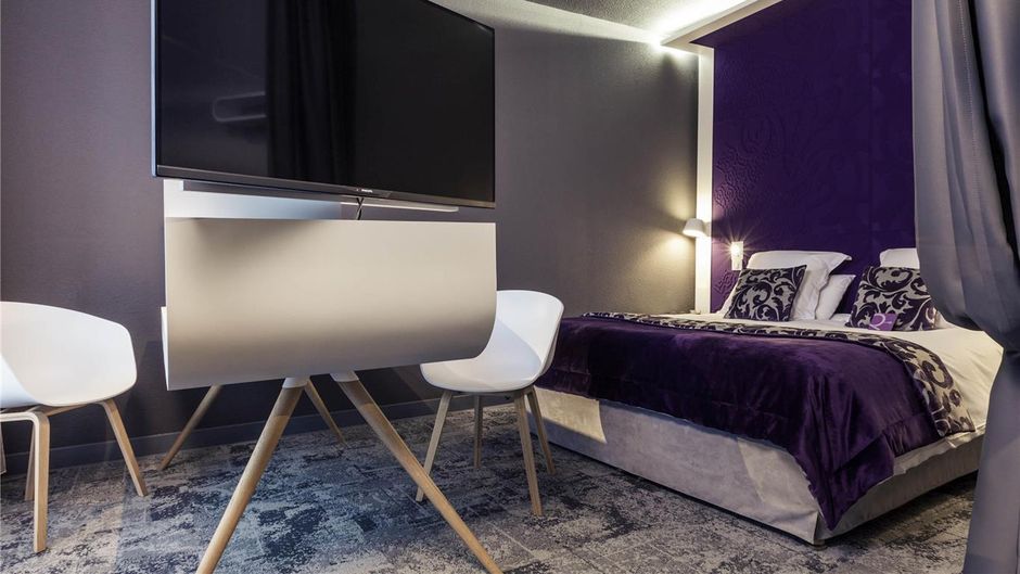 Mercure La Roche sur Yon La Fayette Room