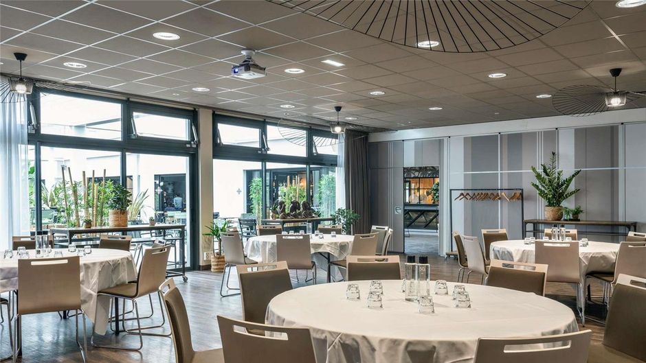 Mercure La Roche sur Yon La Fayette Other