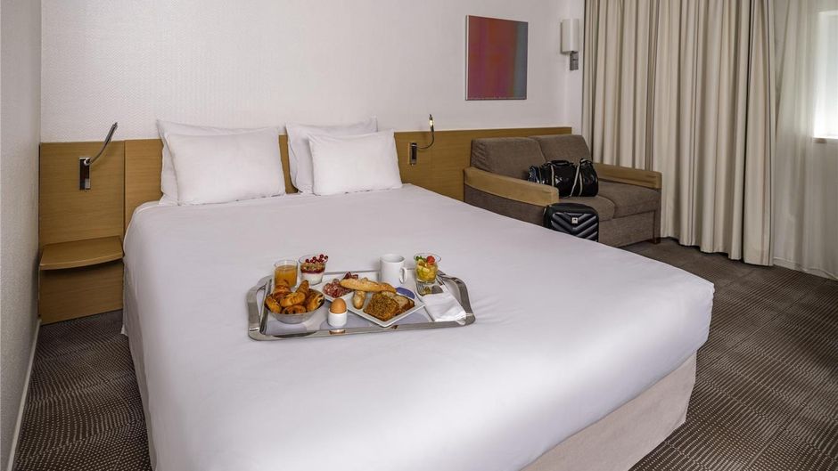 Novotel Centre Room