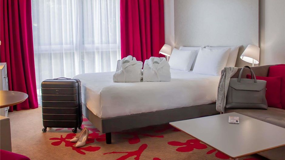 Mercure Tours Nord Exterior