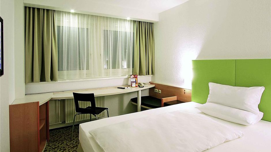 Ibis Dresden Zentrum Room