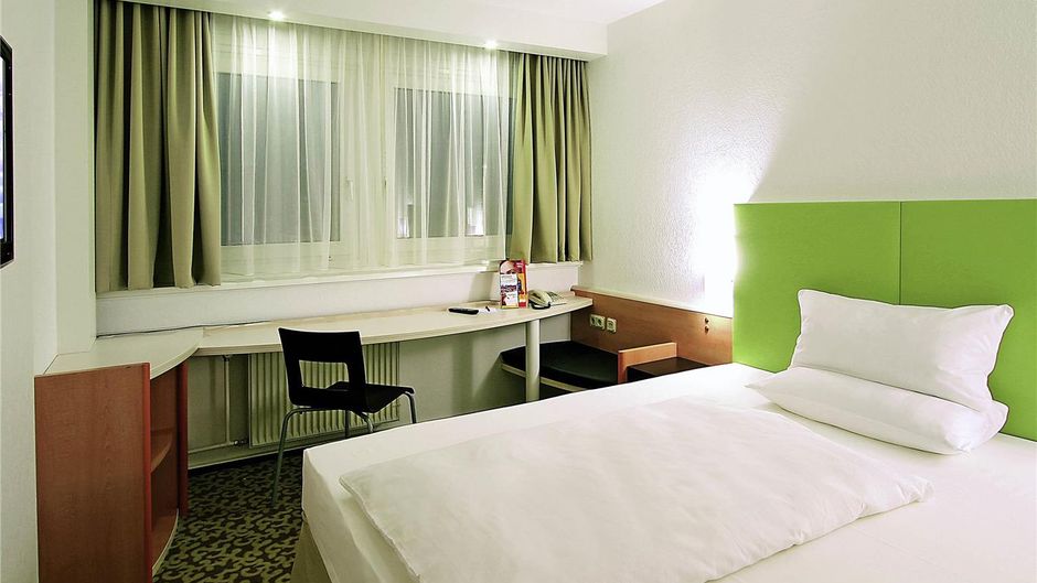 Ibis Dresden Zentrum Room