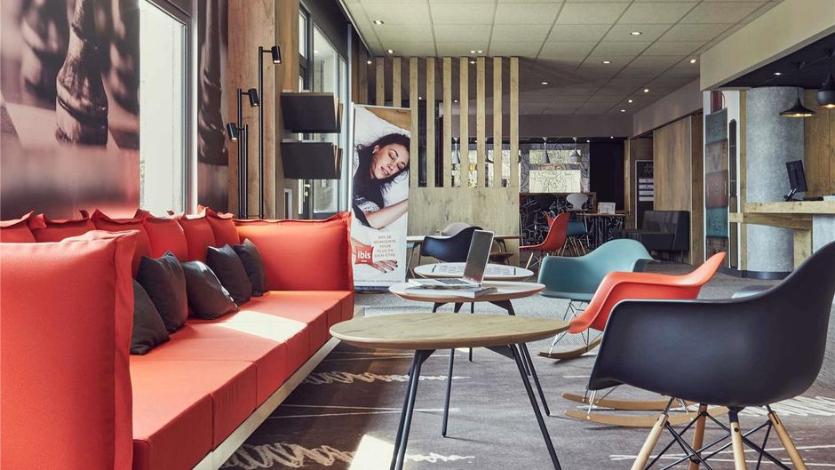 Ibis Toulon la Valet Exterior