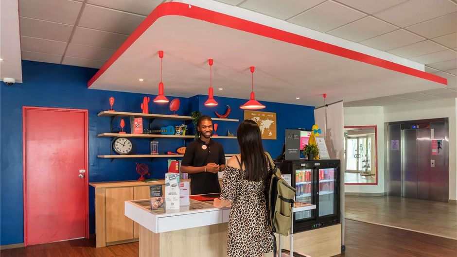 Ibis Strasbourg Aeroport Hotel Exterior