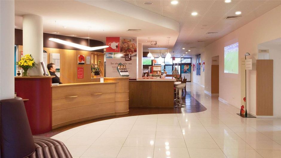 Hotel Ibis Faro Exterior
