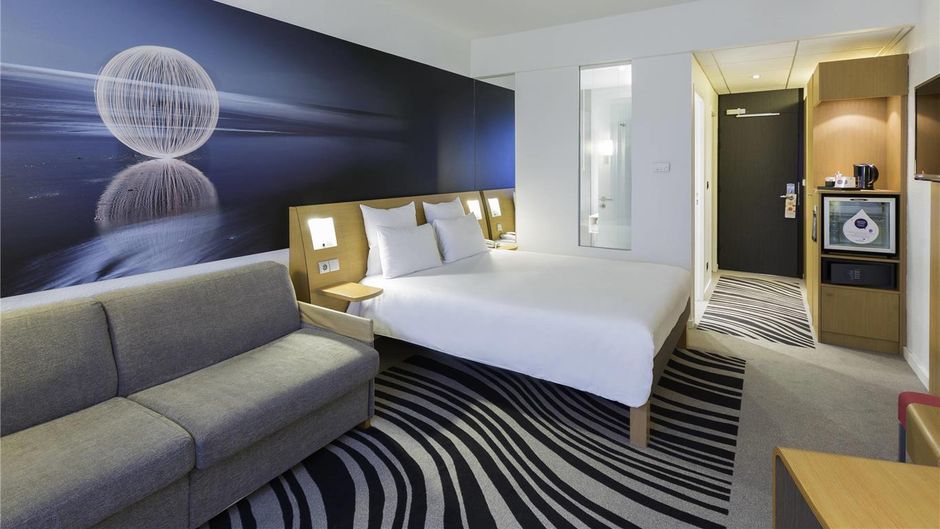 Novotel Site Of Futuroscope Room