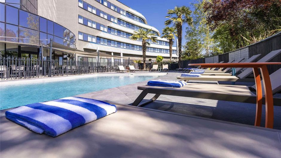 Novotel Site Of Futuroscope Pool