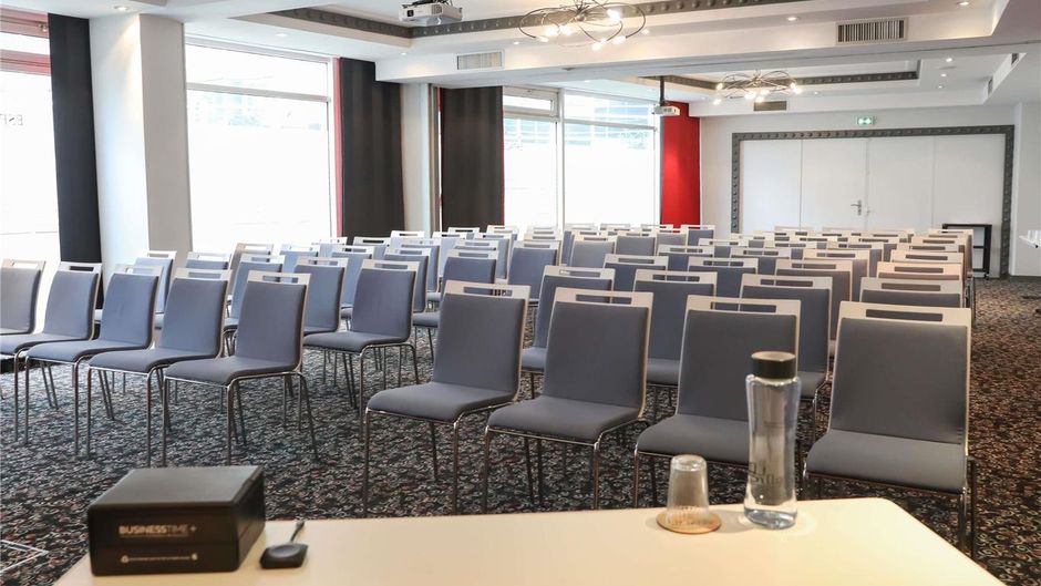 Mercure Charpennes Hotel Meeting