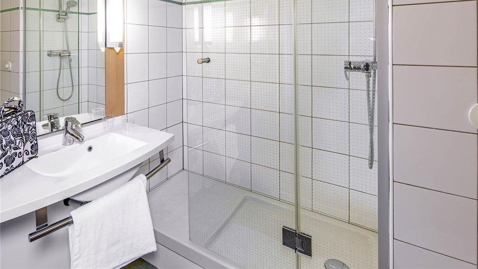 Ibis Mulhouse Centre Filature Room