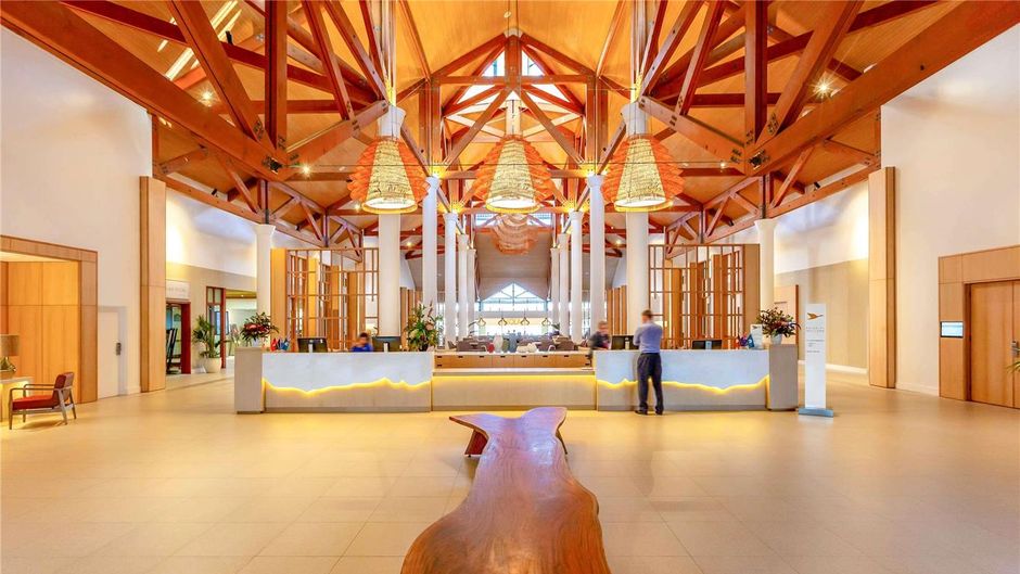 Novotel Sunshine Coast Resort Exterior