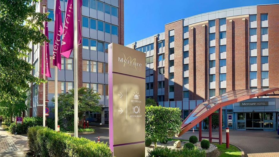 Mercure Hotel Hamburg am Volkspark Exterior