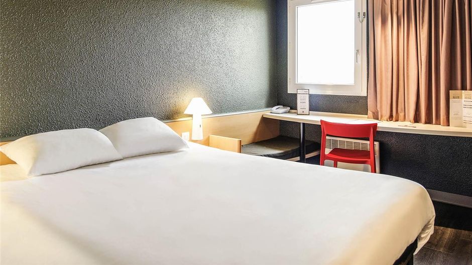 Ibis Falaise Room