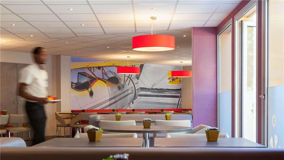 Ibis Paris Velizy Restaurant