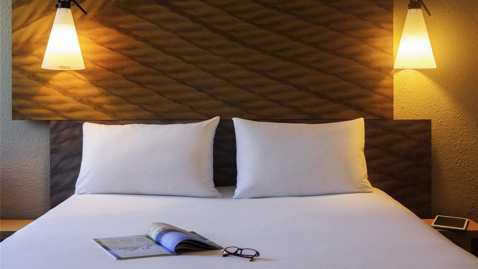 Ibis Paris Velizy Room