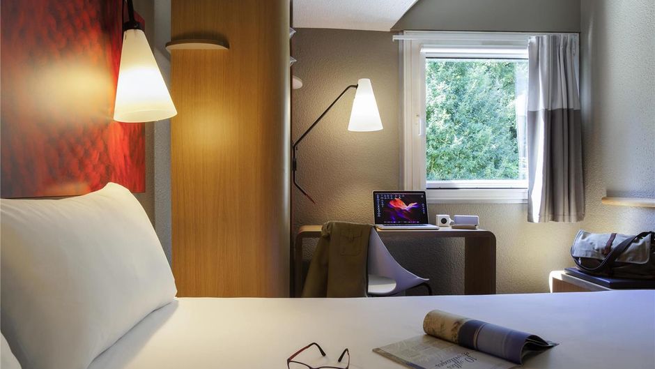 Ibis Paris Velizy Room