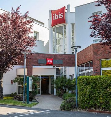Ibis Massy