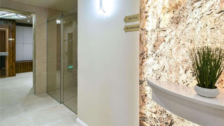 Pullman Bucharest World Trade Center Health