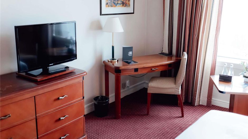 Pullman Bucharest World Trade Center Suite