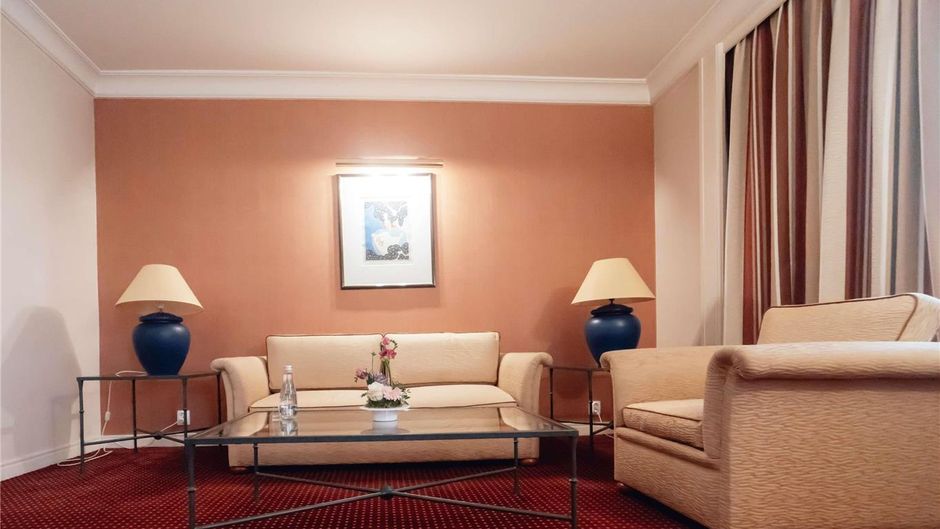 Pullman Bucharest World Trade Center Suite