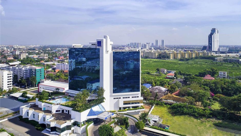 Novotel Bangna Bangkok Exterior