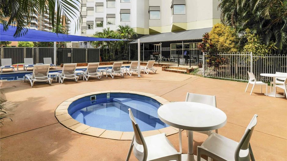 Novotel Darwin CBD Pool
