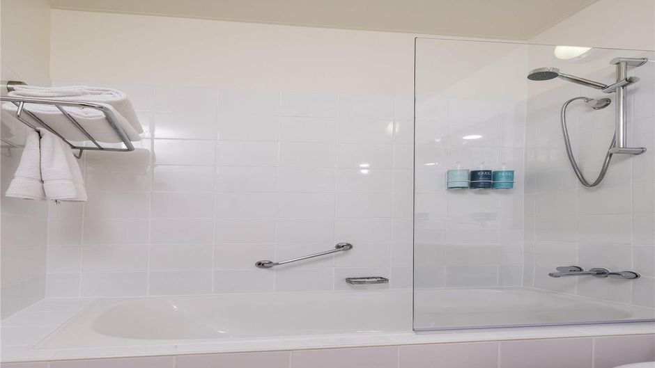 Novotel Darwin CBD Suite