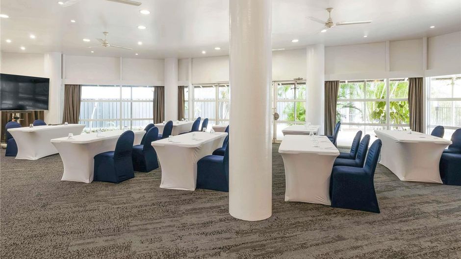 Novotel Darwin CBD Meeting
