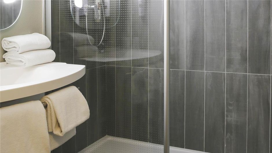 Ibis Bourg Jasseron/Teyssonge Room