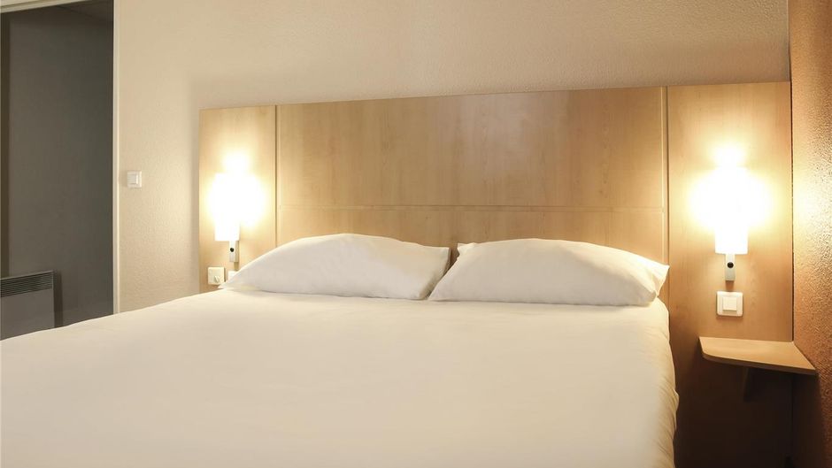 Ibis Bourg Jasseron/Teyssonge Room
