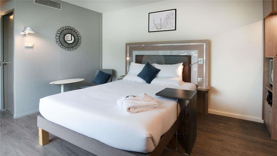 Novotel Senart Golf de Greenparc Hotel Room