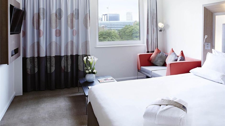 Novotel London Waterloo Room