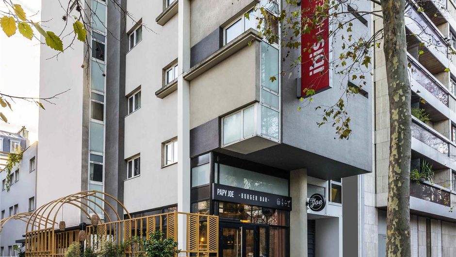 Ibis Paris Place d'Italie Exterior