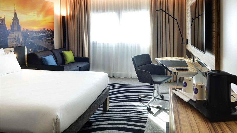 Novotel Paris 14 Porte d'Orleans Room