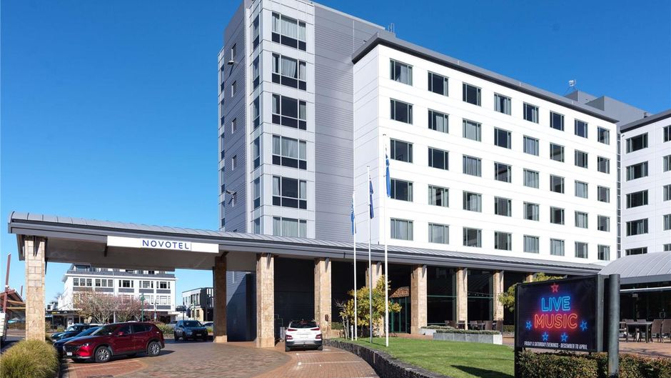 Novotel Lakeside Rotorua Exterior