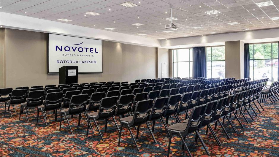 Novotel Lakeside Rotorua Meeting