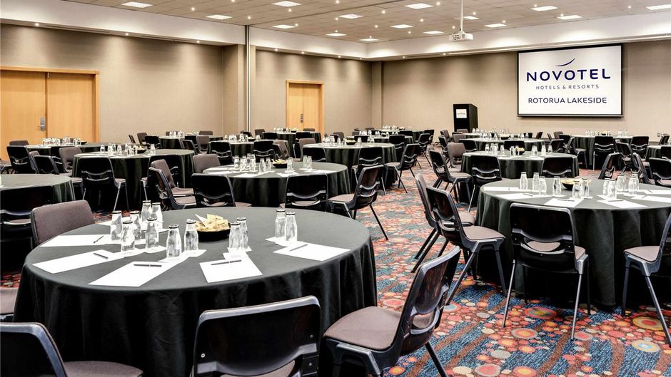 Novotel Lakeside Rotorua Meeting
