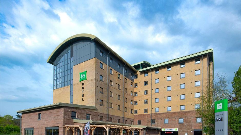 Ibis Styles Gatwick Airport Exterior