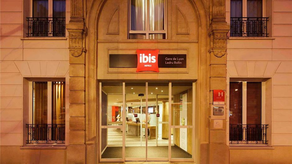 Ibis Hotel Gare de Lyon Exterior