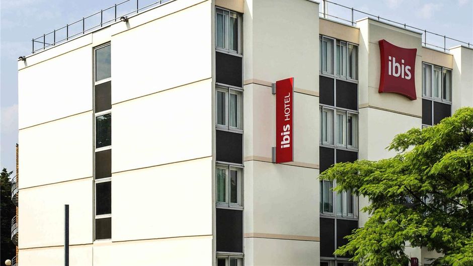Ibis Paris St Denis Ouest Exterior
