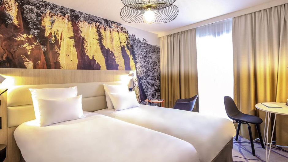 Mercure Cavaillon Room