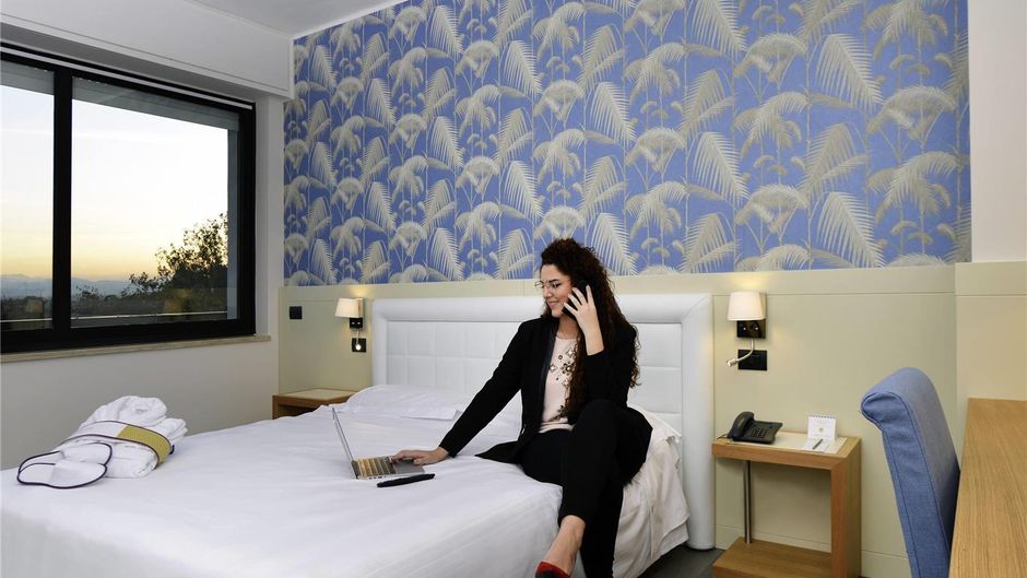 Mercure Grand Hotel Astoria Room