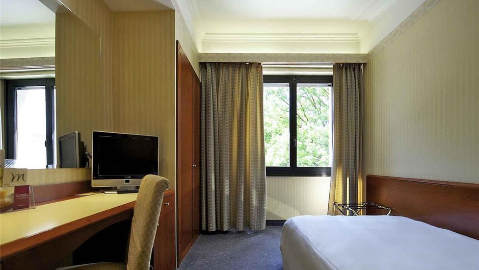 Mercure Grand Hotel Astoria Room